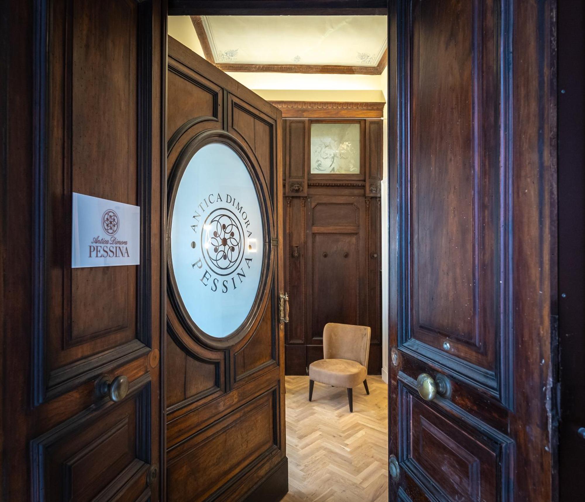 Hotel Antica Dimora Pessina Neapol Zewnętrze zdjęcie